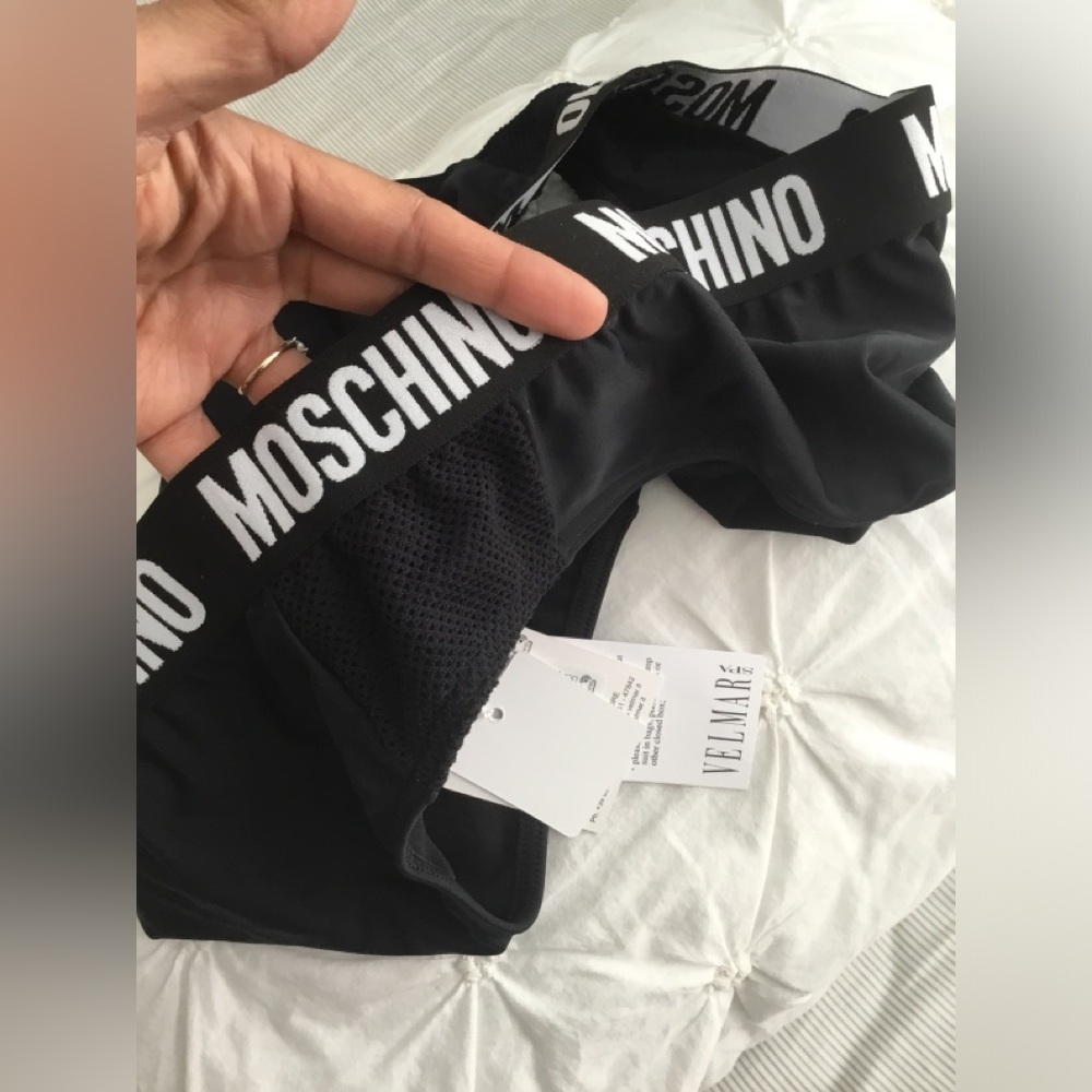 NWT Men’s Moschino Speedo Swim Briefs - Picture 6 of 9